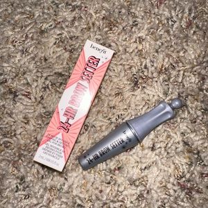 - 24-HR Brow Setter Clear Eyebrow Gel with Lamination
Effect Mini benefit